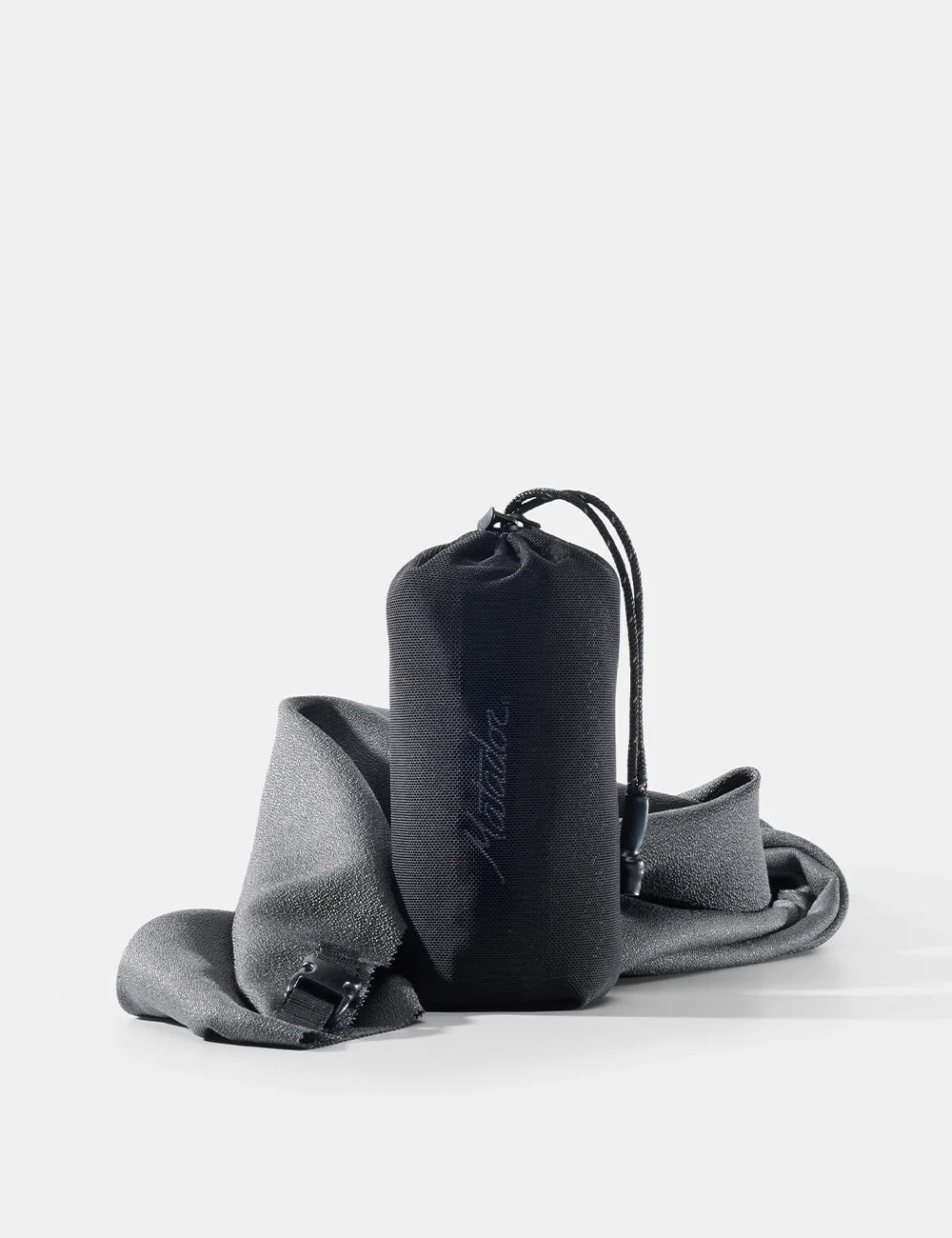 Matador Travel Towel Large compact opgevouwen in opbergzak